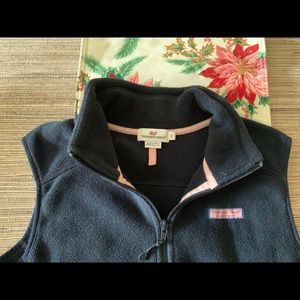 Vineyard Vines Fleece vest (small)